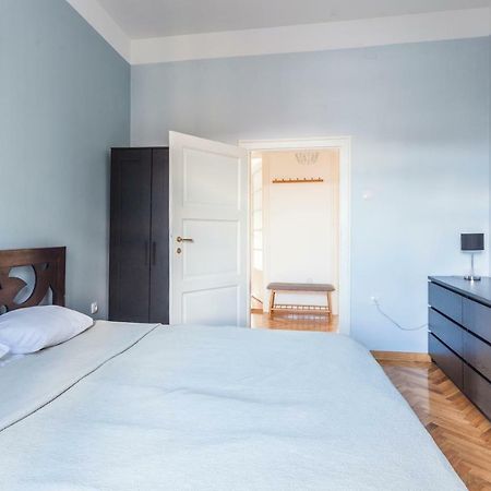 99 Muses Apartments Dordegol المظهر الخارجي الصورة