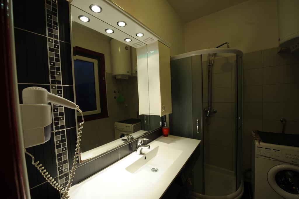 99 Muses Apartments Dordegol المظهر الخارجي الصورة