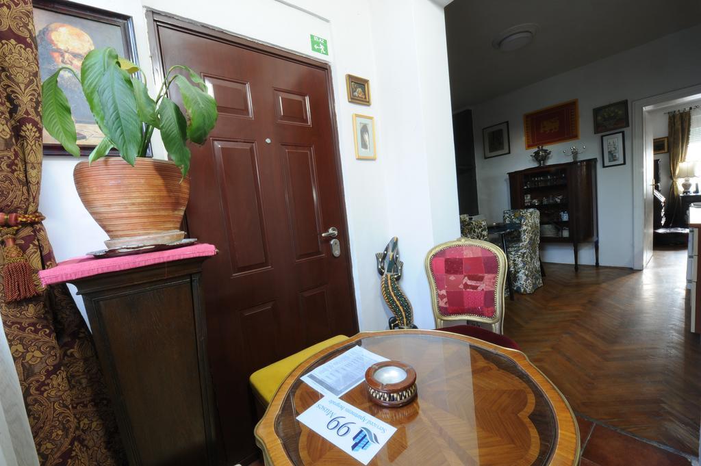 99 Muses Apartments Dordegol المظهر الخارجي الصورة
